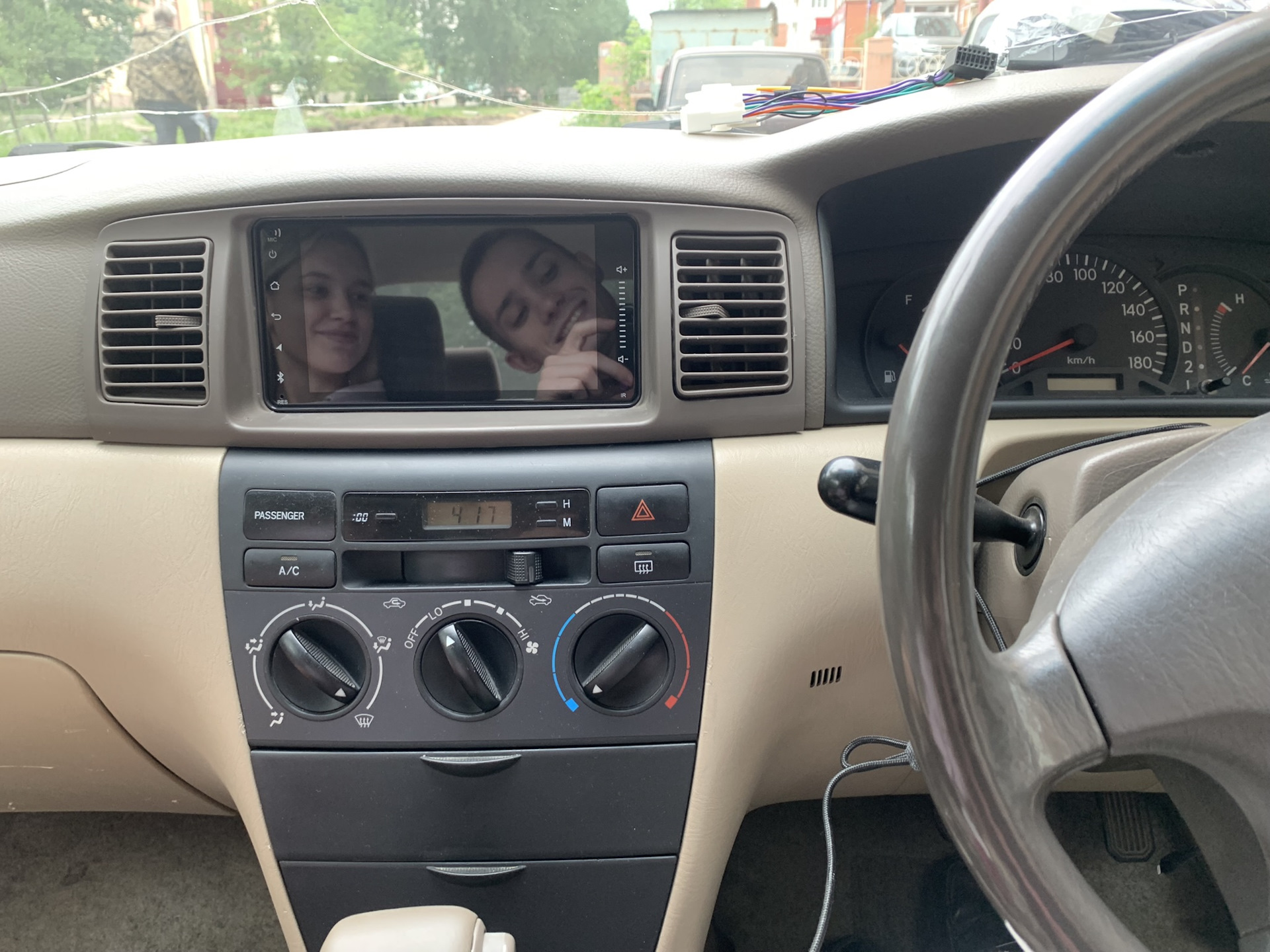 Магнитола — Toyota Corolla (120), 1,5 л, 2001 года | просто так | DRIVE2