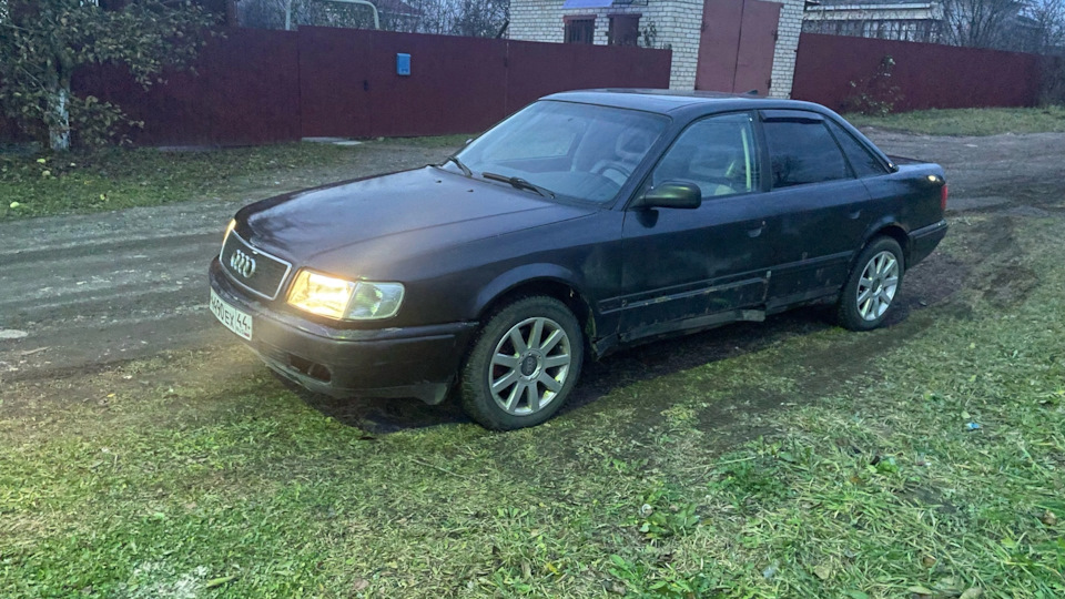 не заводится ауди 100 с4 2.0