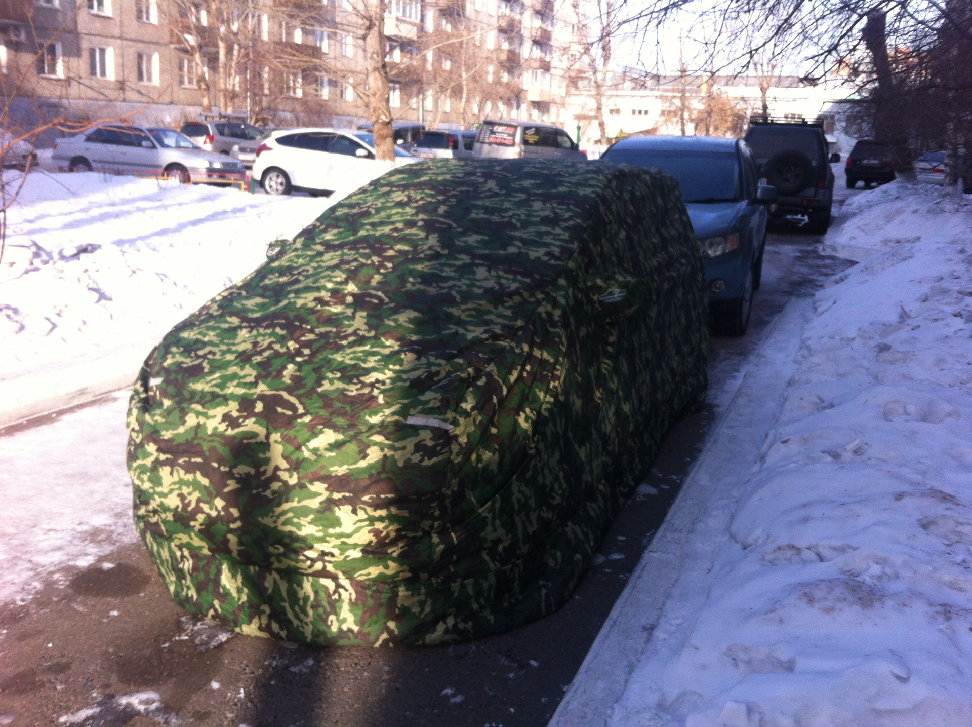 Чехол гараж для автомобиля зимний