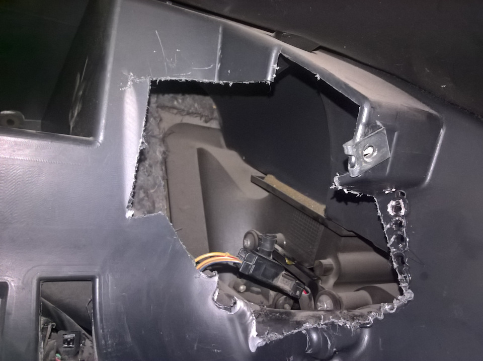 корпус разъема комбинации приборов — Lada Приора седан, 2008 года ...