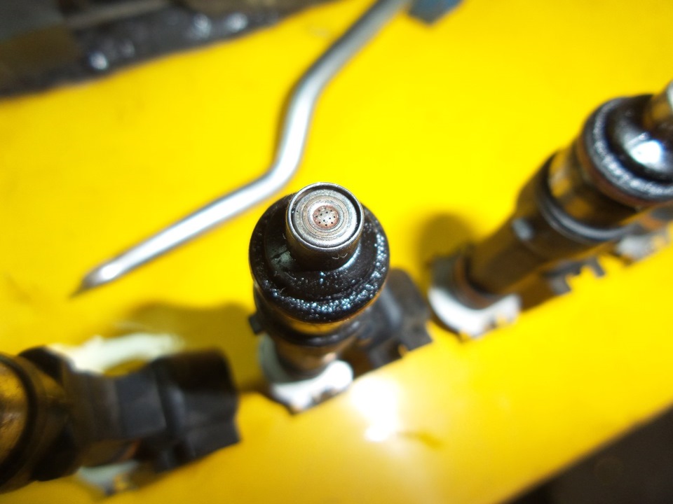 чистка дросселя и форсунок в ультрозвуковой ване — Mazda 3 (1G) BK, 2,5 ...