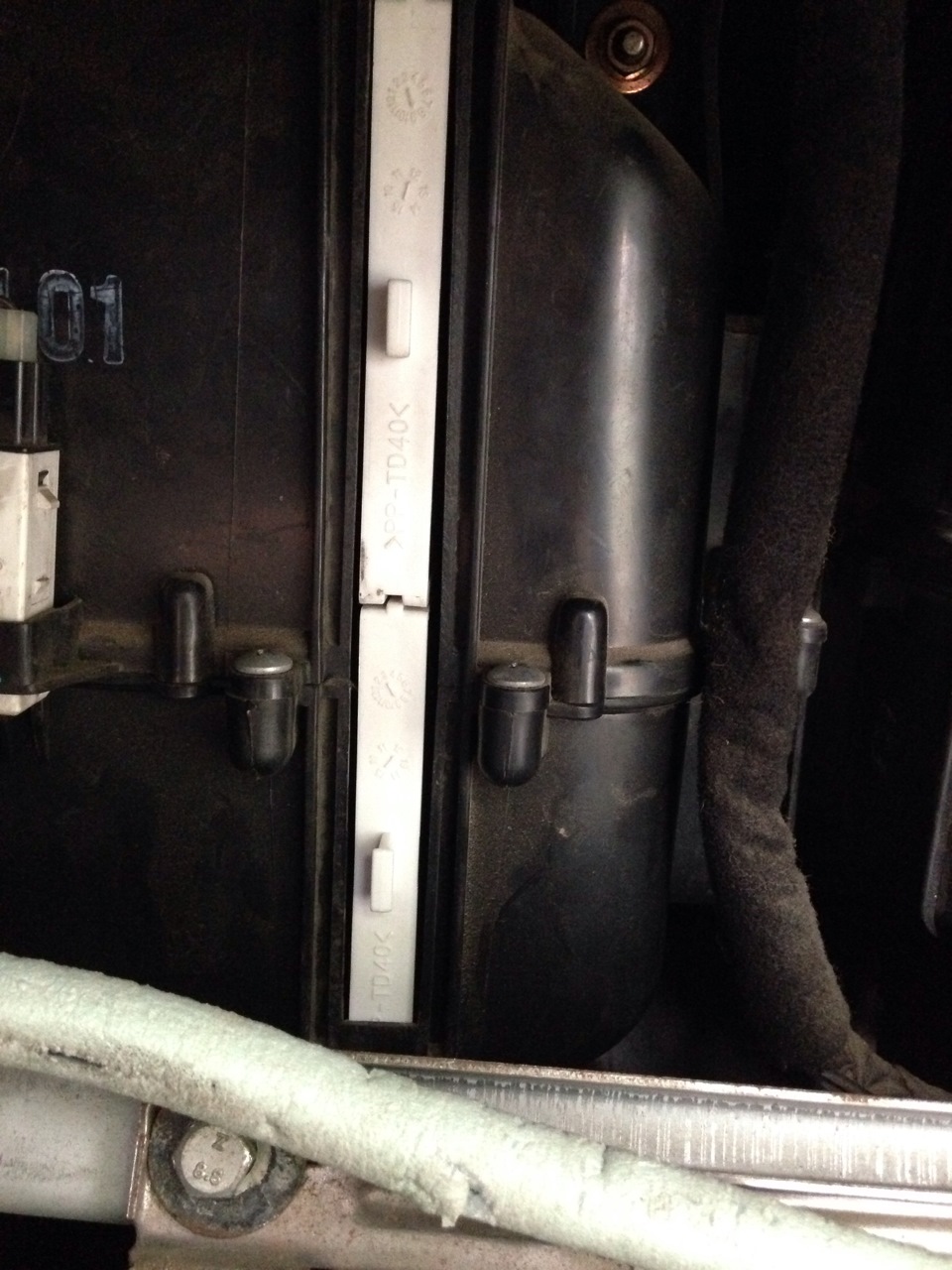 Самостоятельная замена салонного фильтра. — Hyundai Accent (2G), 1,5 л ...