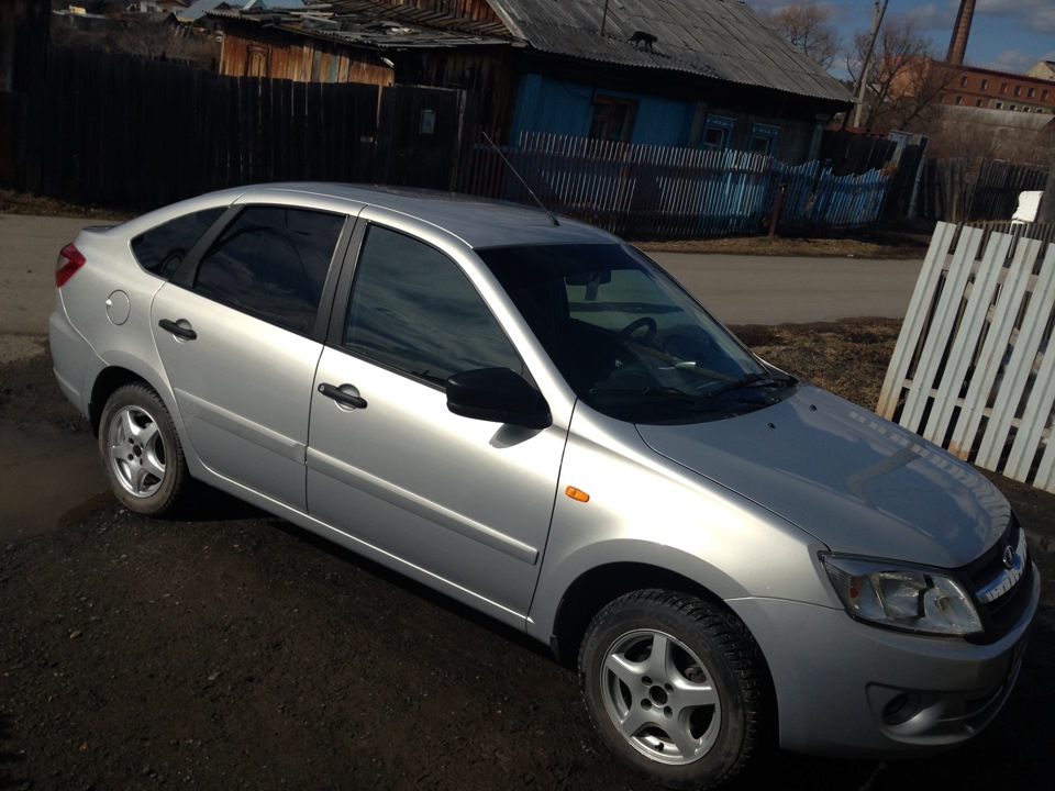 Установка ПТФ — Lada Гранта лифтбек, 1,6 л, 2015 года | стайлинг | DRIVE2