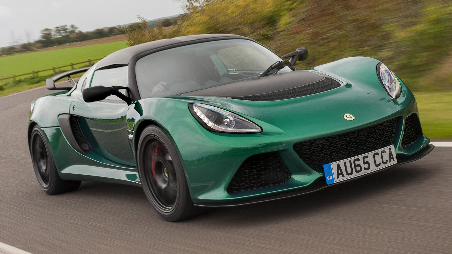 автомобиль lotus exige