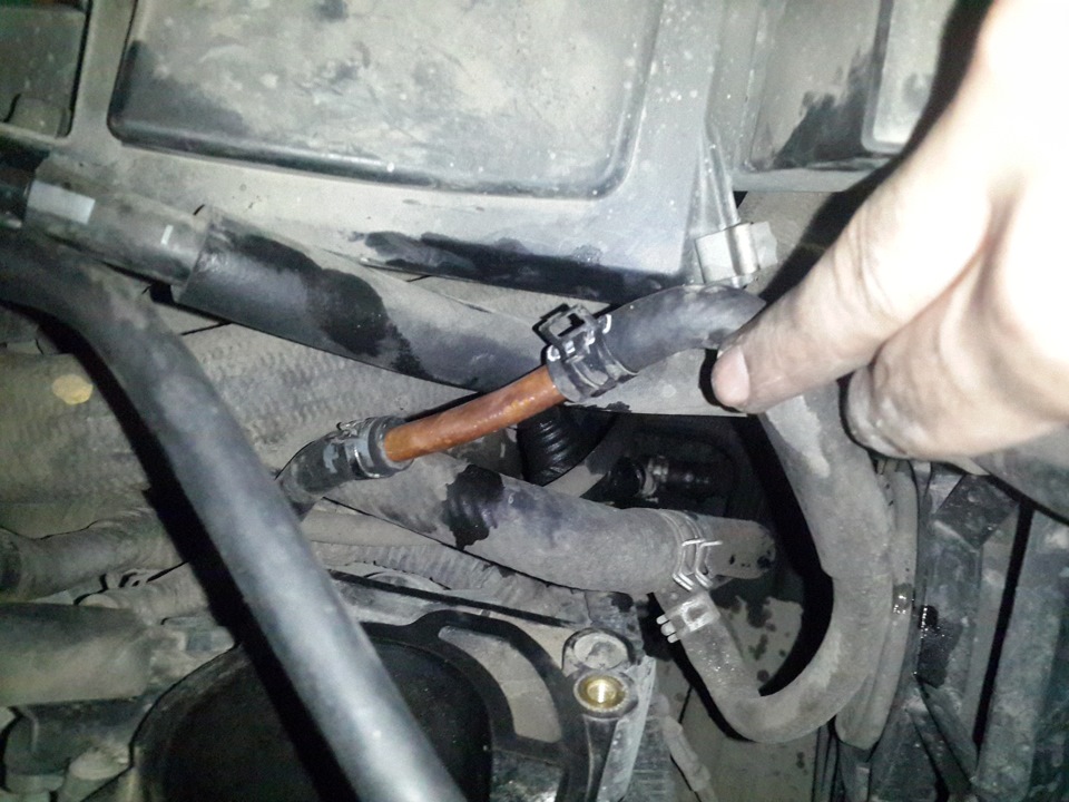 Убираем подогрев дросселя, и его чистка. — Mazda 3 (1G) BK, 2 л, 2008 ...