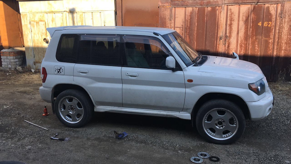 Фото в бортжурнале Mitsubishi Pajero iO