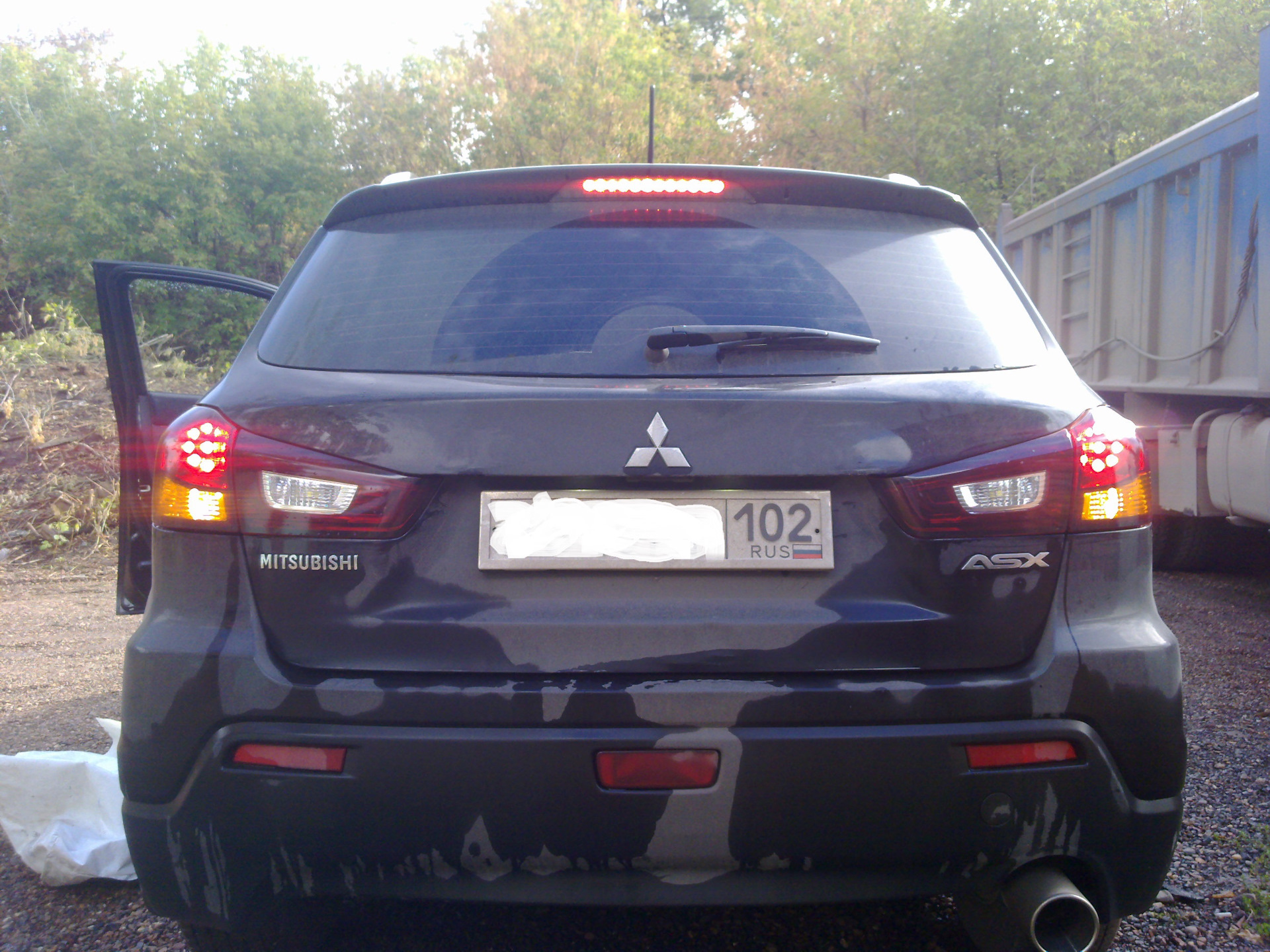 Митсубиси асх задние. Mitsubishi ASX задний. Mitsubishi ASX фонарь задний.