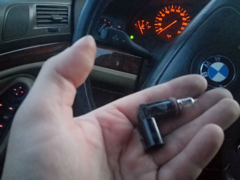 #33.Постановка на учёт и замена цоколя глазок правых… — BMW 5 series ...