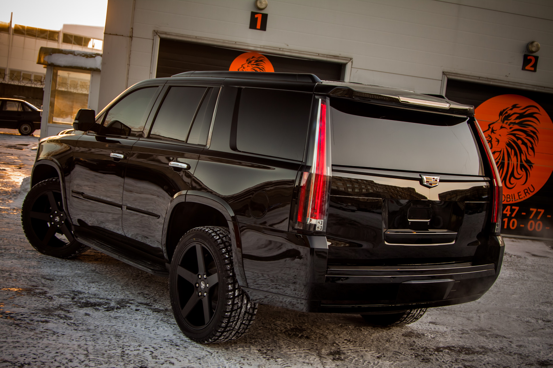 Cadillac Escalade 3 Black