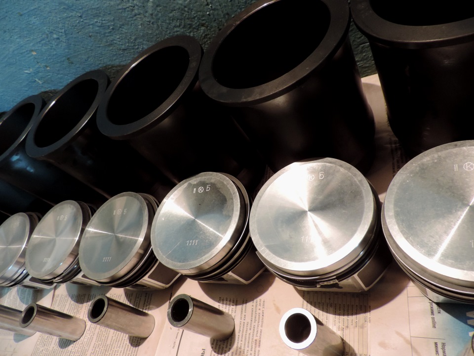 Поршень змз 93мм. Кованые поршни m20b25. Поршень змз 523. Поршень газ 523 1004015. Поршень паз 523.