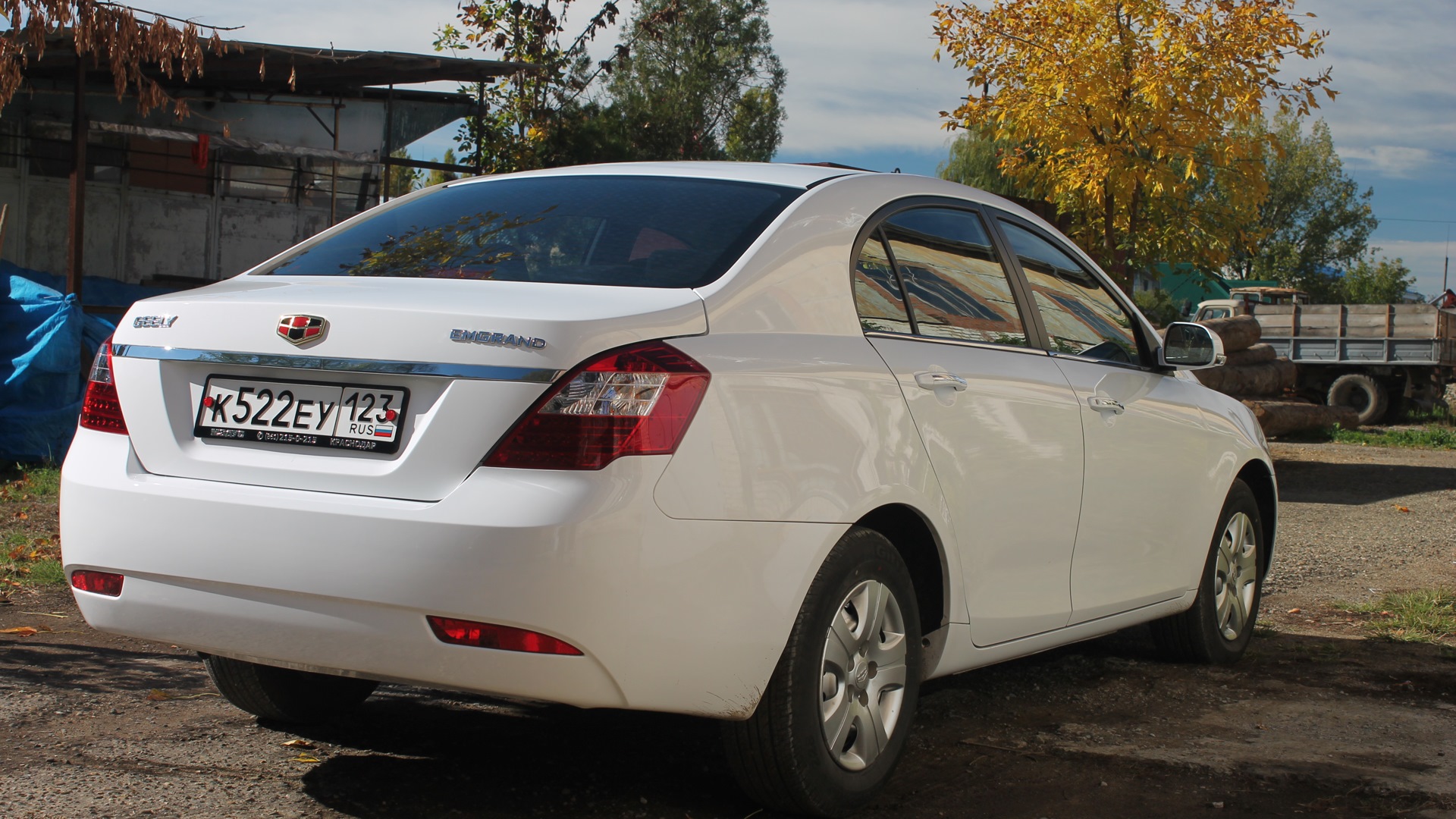 geely emgrand ec7 цвета кузова