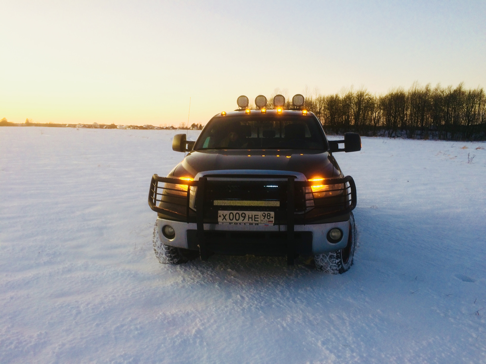 Toyota Tundra Snow