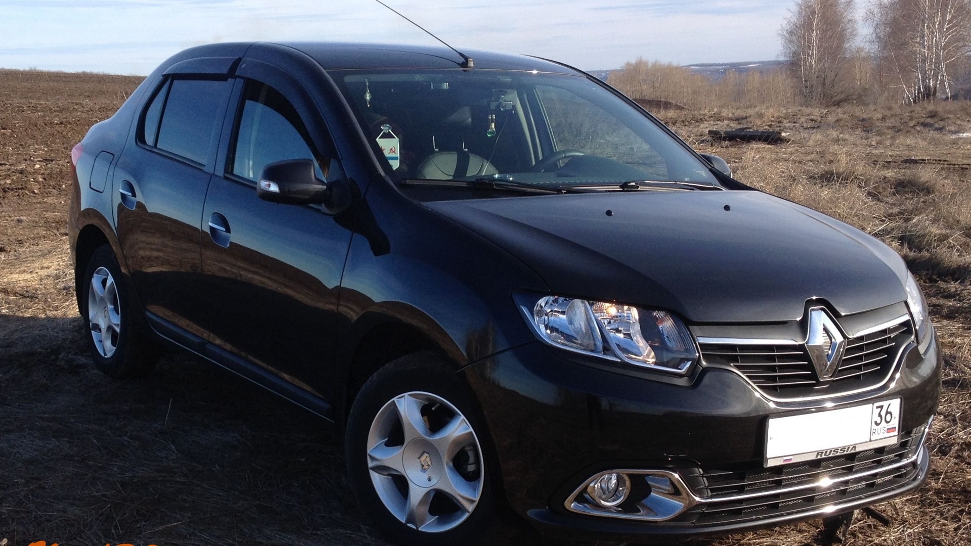 Салатовый рено логан. Рено логан 1 темно серый. Рено логан с пробегом воронеж область. Рено логан 2009 года фото. Логан первый.
