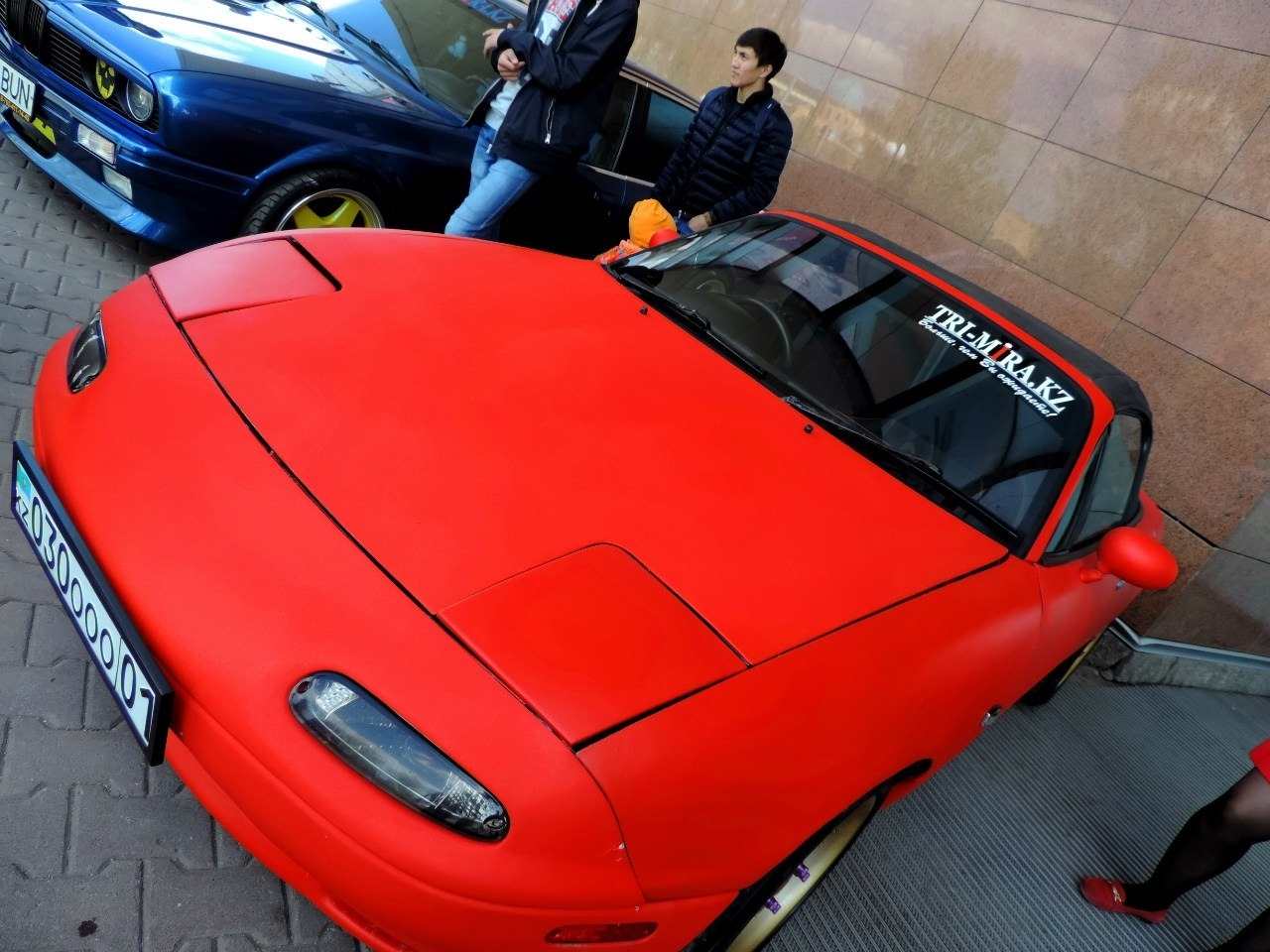 Магазин спорт авто. Спортивная машины в Кыргызстане. Спортивные машины в Екатеринбурге. Спортивные машины с низкой крышей в Москве. Казахстан спортивные авто.