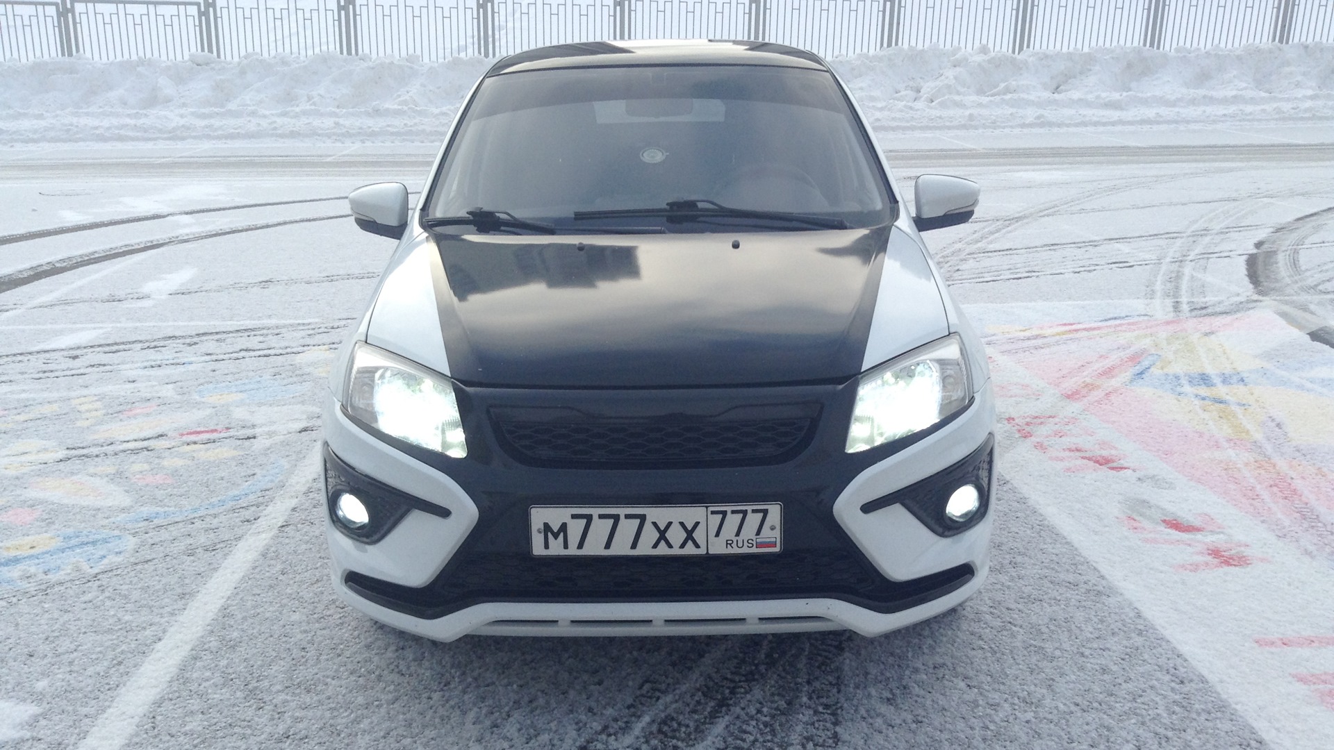 Lada Гранта лифтбек 1.6 бензиновый 2014 | White Bison на DRIVE2