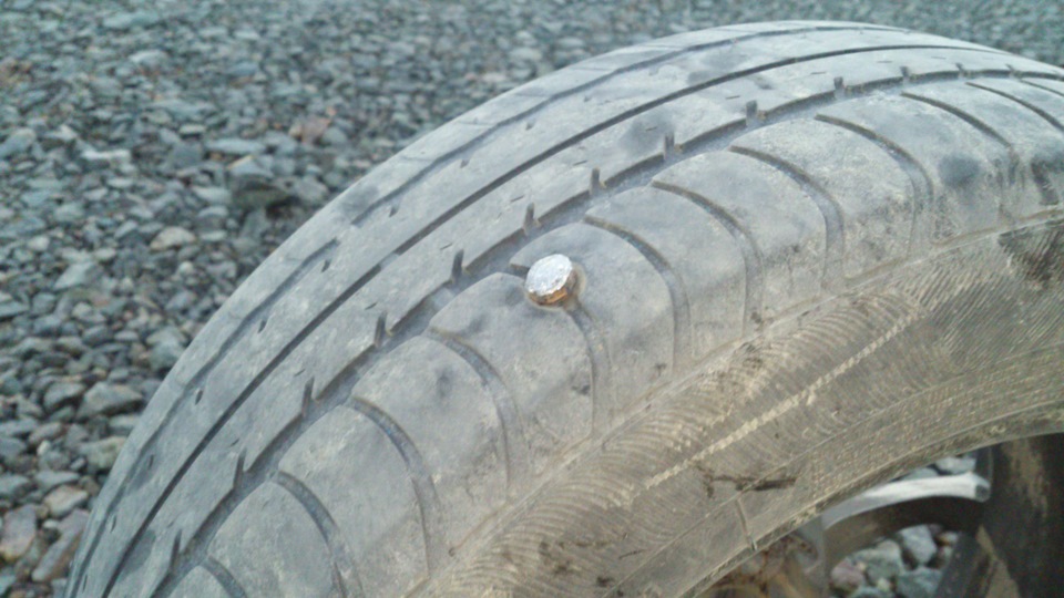 Заменить проколотое колесо? Да запросто! :-D — Honda Fit (2G), 1,5 л ...