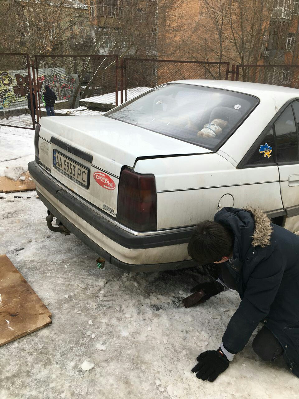 Трос сцепы мать его. — Opel Omega A, 2 л, 1993 года | поломка | DRIVE2