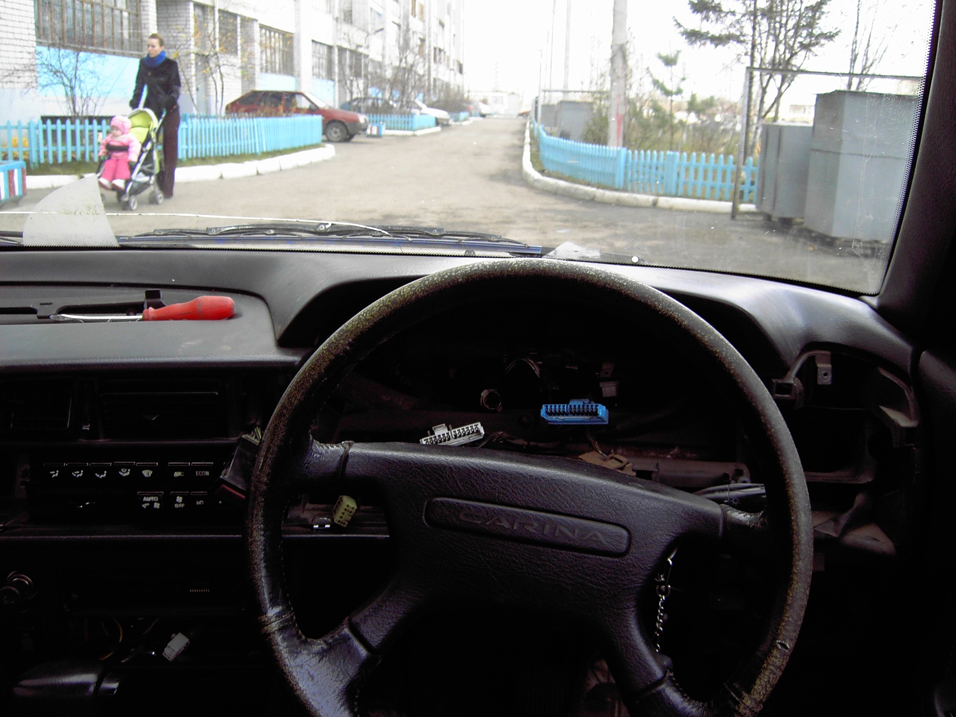     Toyota Carina 16 1989