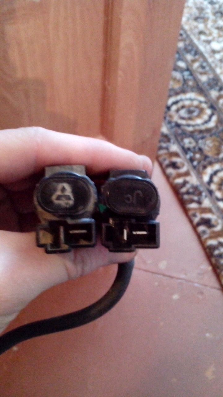 отличие только значком митсу и хендай — Mitsubishi Pajero iO