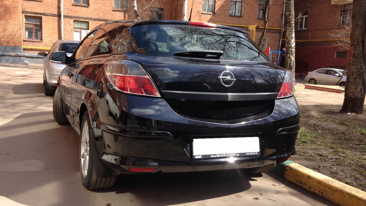 Opel Astra H GTC 1.6 бензиновый 2010 | Уехал а Архангельск :( на DRIVE2