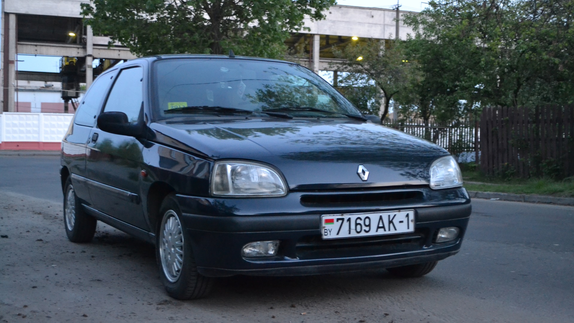 Renault Clio 1997. Renault Клио 1997. Renault Clio 1997 года. Рено Клио 1997 1.4.