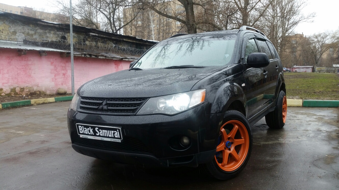 Да будет Цвет! (и немного чего еще) — Mitsubishi Outlander XL, 2,4 л, 2008  года | стайлинг | DRIVE2