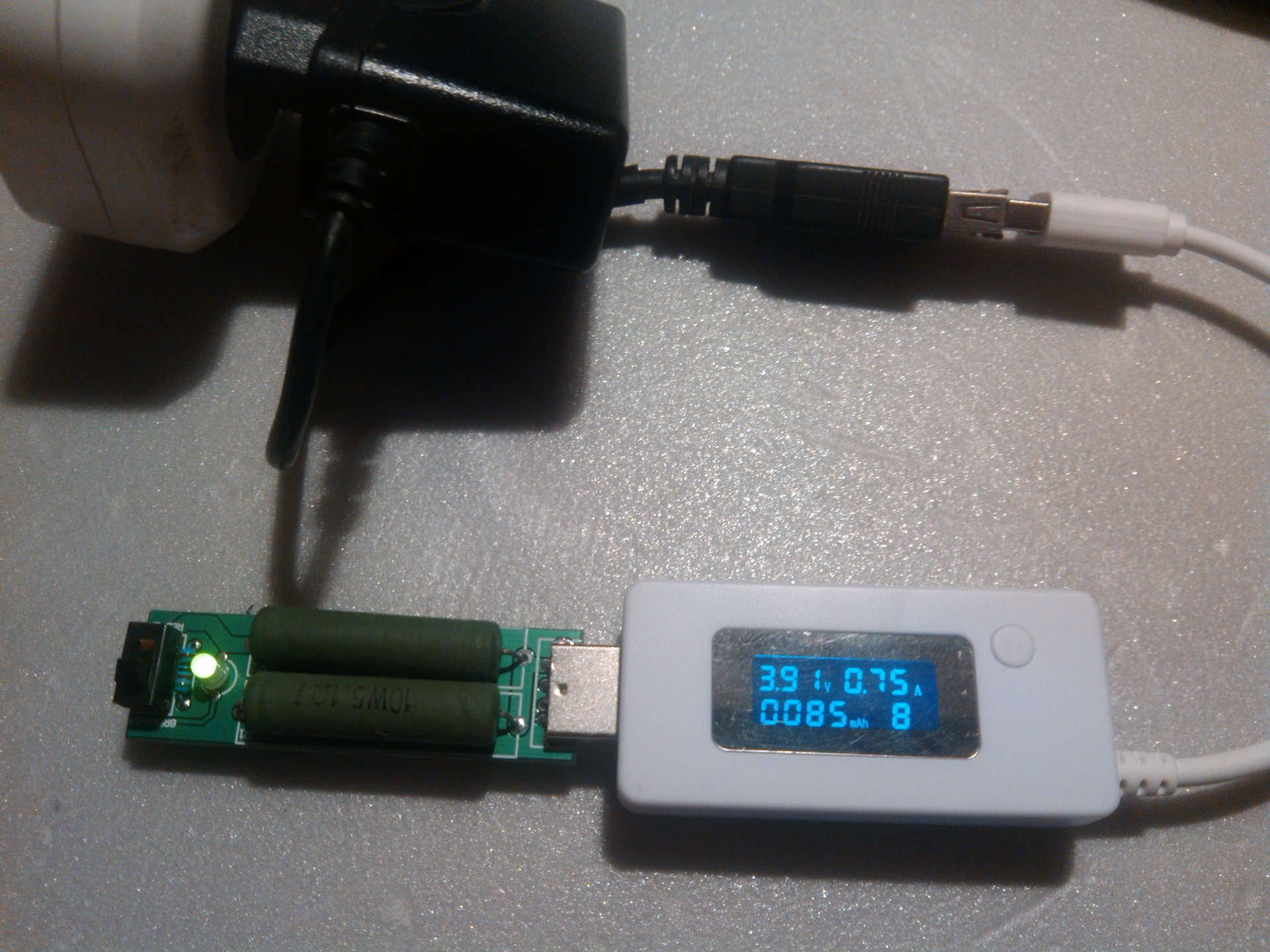 Проверьте usb. USB Cable Resistance Tester. USB тестер зарядок кабелей с кулером. Тестирование кабеля USB на тестерах. Тестер в смартфоне через зарядку.