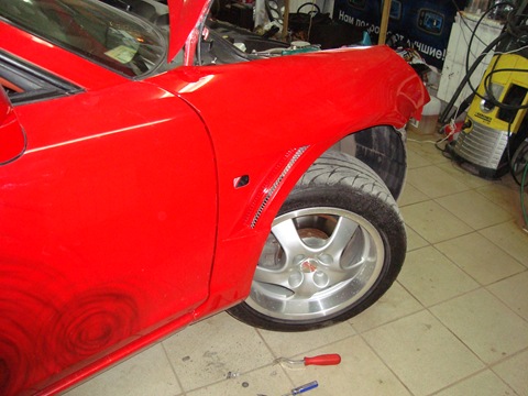 Replacing fenders with plastic - Toyota MR-S 18 L 2001