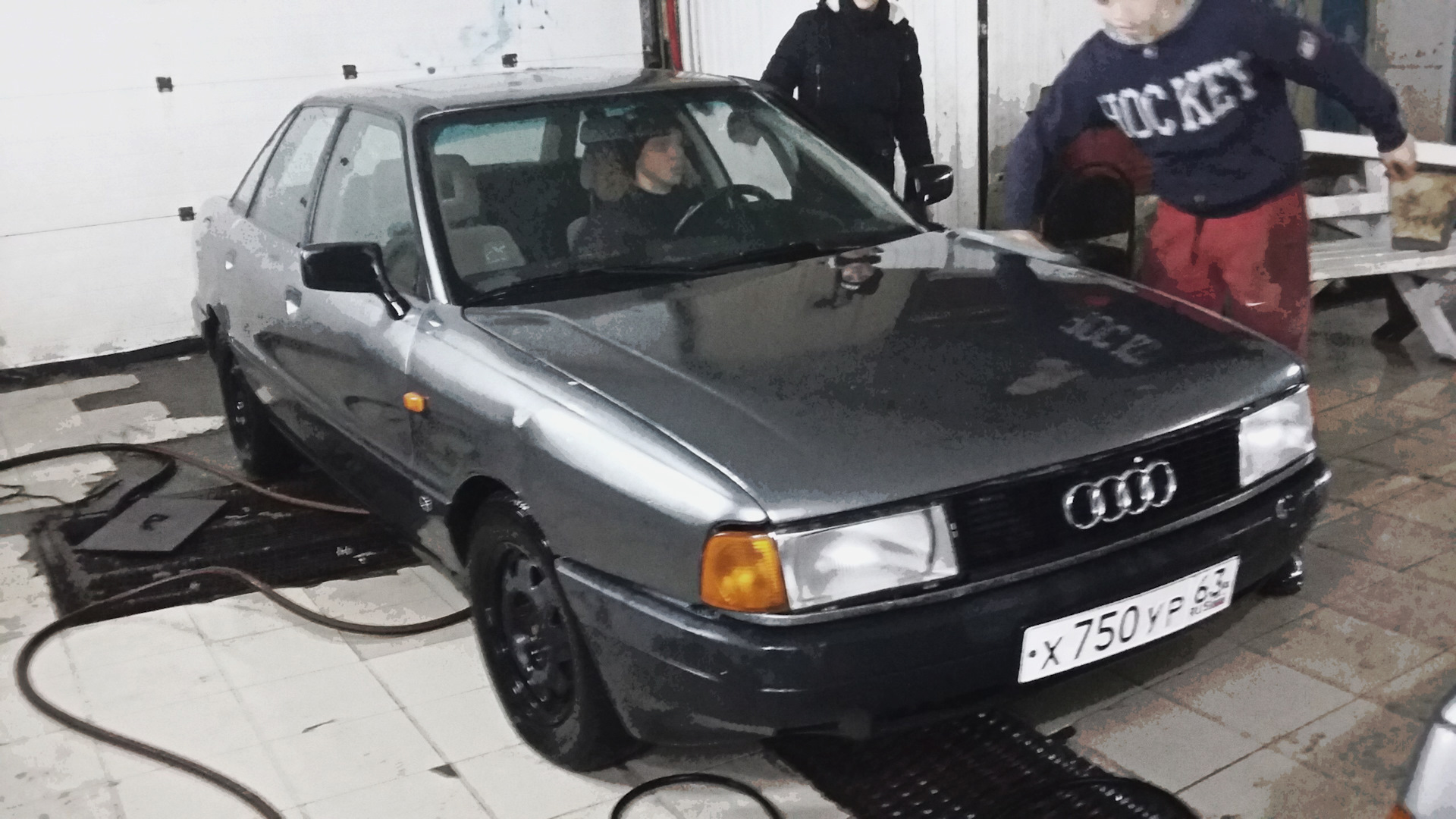 Audi 80 (B3) 1.8 бензиновый 1990 | 1.8 S «Wolfshund» графит на DRIVE2