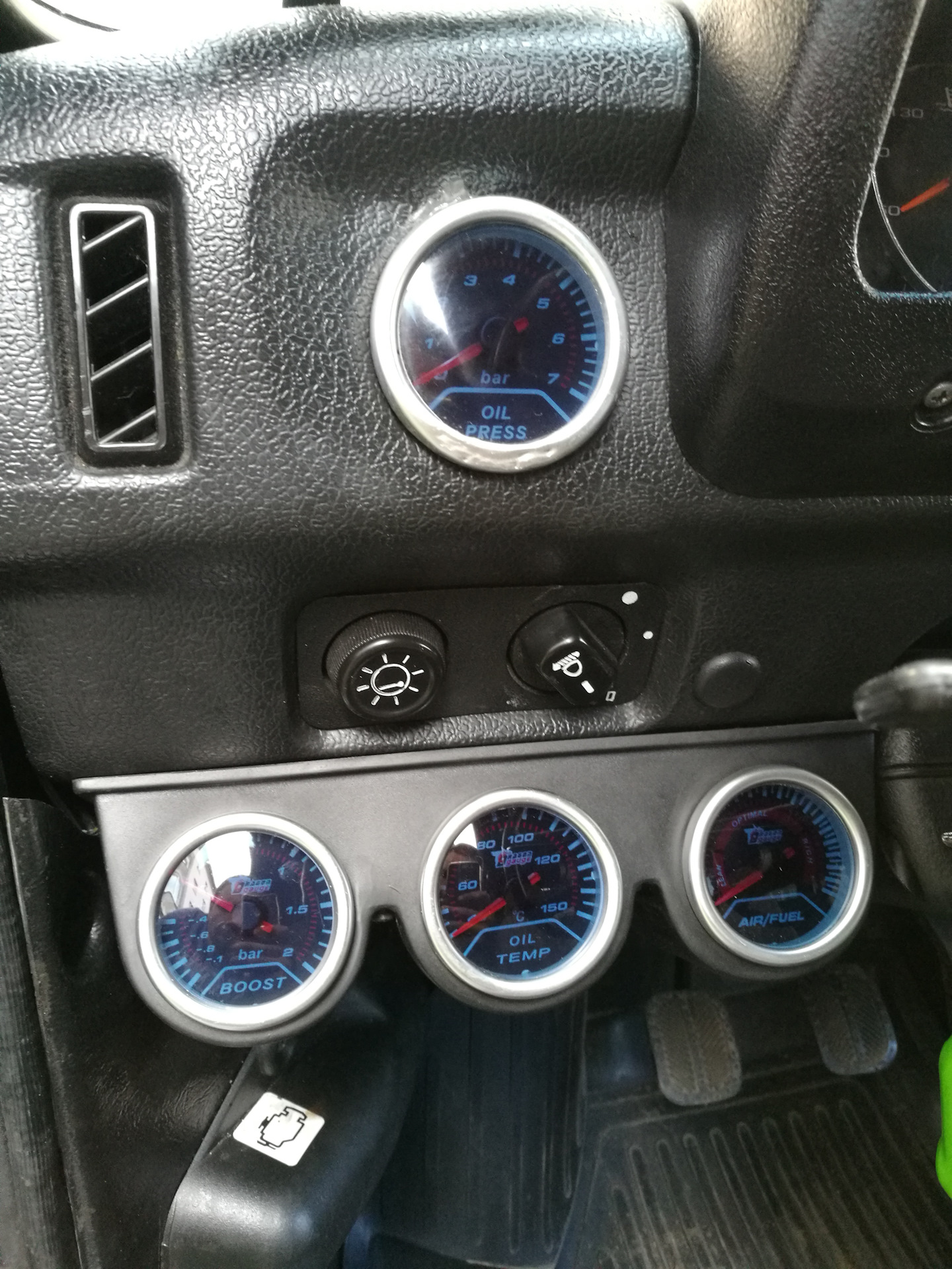 Установка дополнительных приборов. Установка дополнительных приборов. Датчики defi в авто. Установка дополнительных приборов. Установка дополнительных приборов.