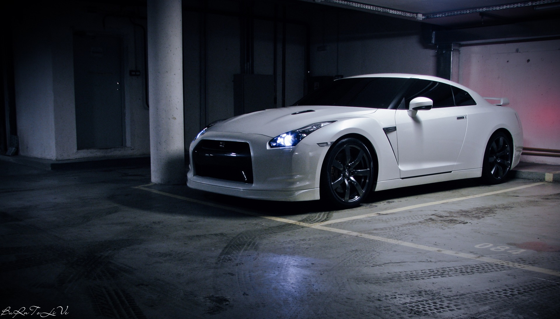 Nissan GTR тонированный