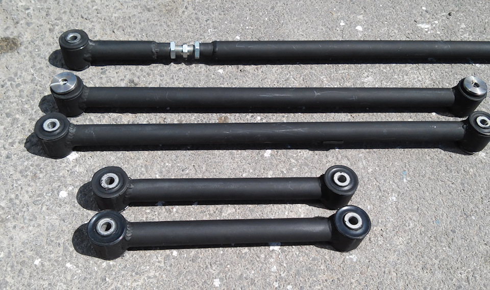 замена реактивных тяг, на доработанные с втулками от 2108. — Lada 21011 ...