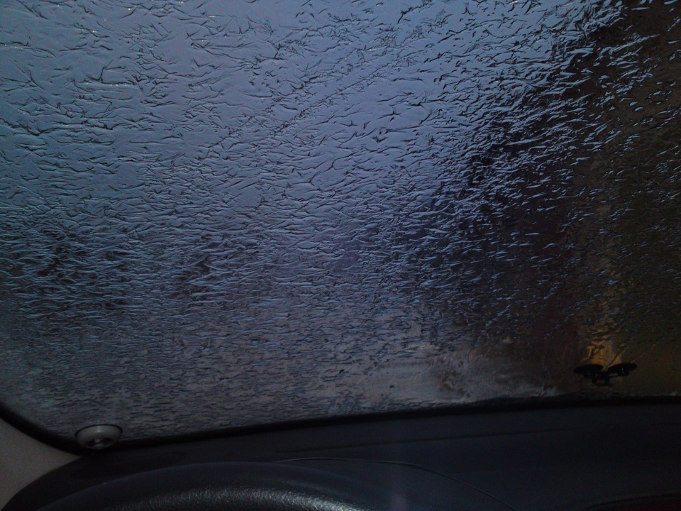 Вода замерзает на стекле — Peugeot 308 (1G), 1,6 л, 2010 года | просто ...