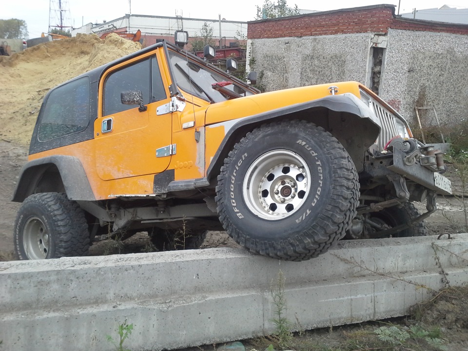 Делать было нечего… артикуляция) — Jeep Wrangler (YJ), 4 л, 1992 года покатушки DRIVE2