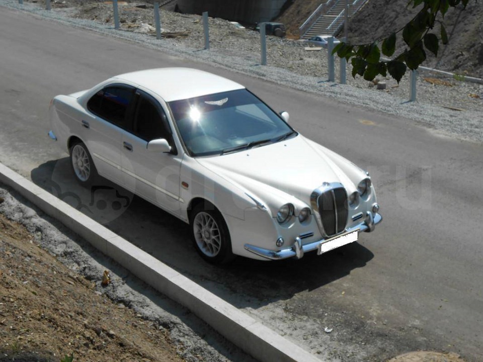 Mitsuoka Cedric