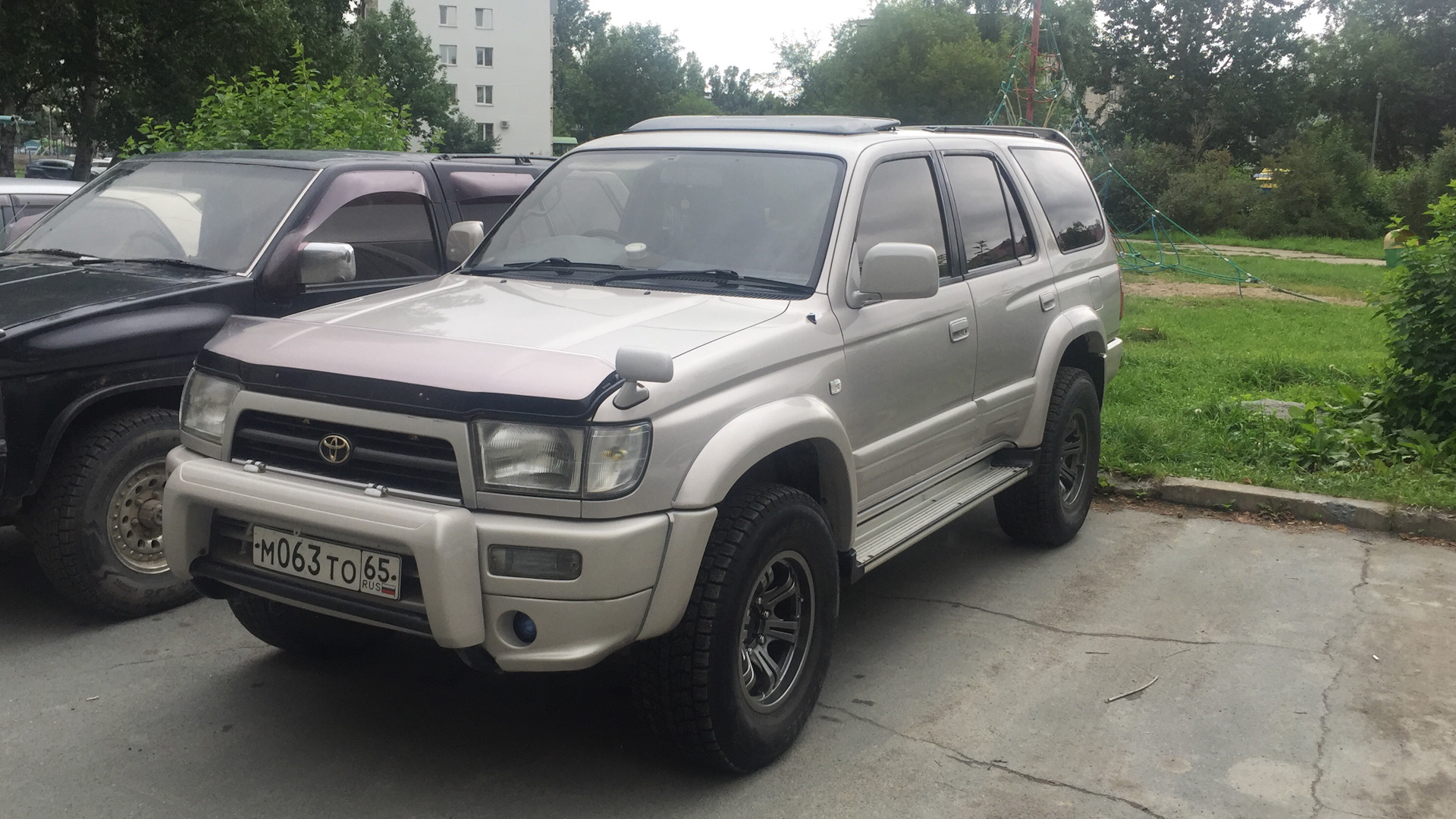 Toyota Hilux Surf 3 4