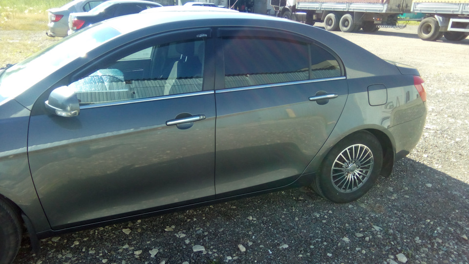 До установки. — Geely Emgrand EC7 FE-1