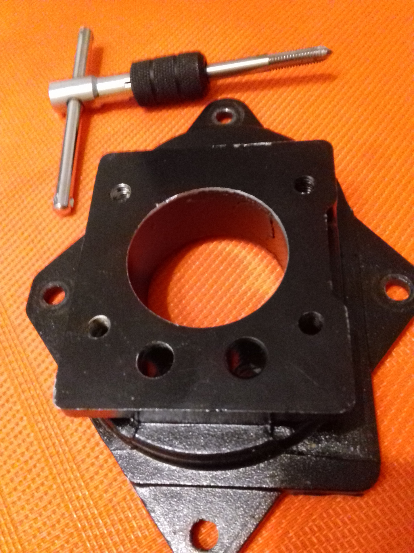 6. гольф 3 прокладка под моновпрыск артикул. прокладка под моновпрыск vw golf 3. прокладка моновпрыска гольф 1. подушка под моновпрыск ауди 80.