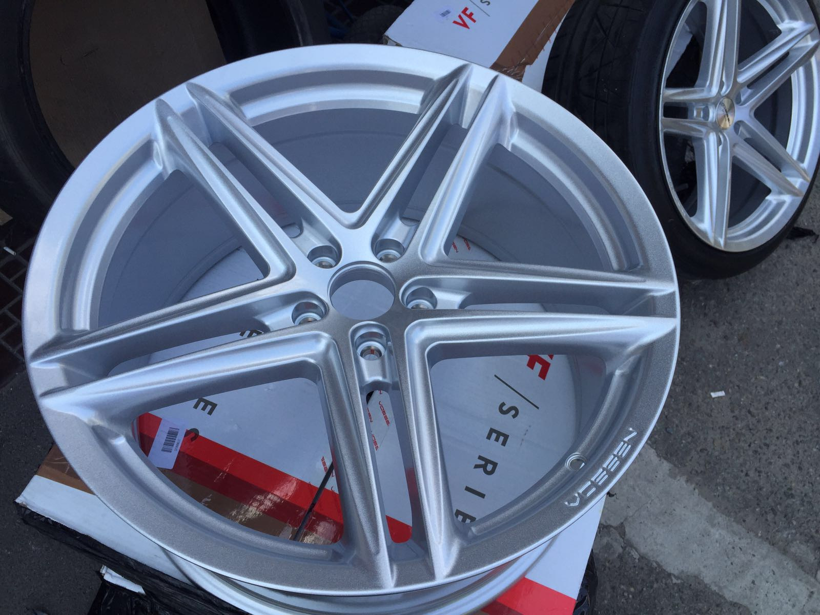 Диски Vossen vfs5