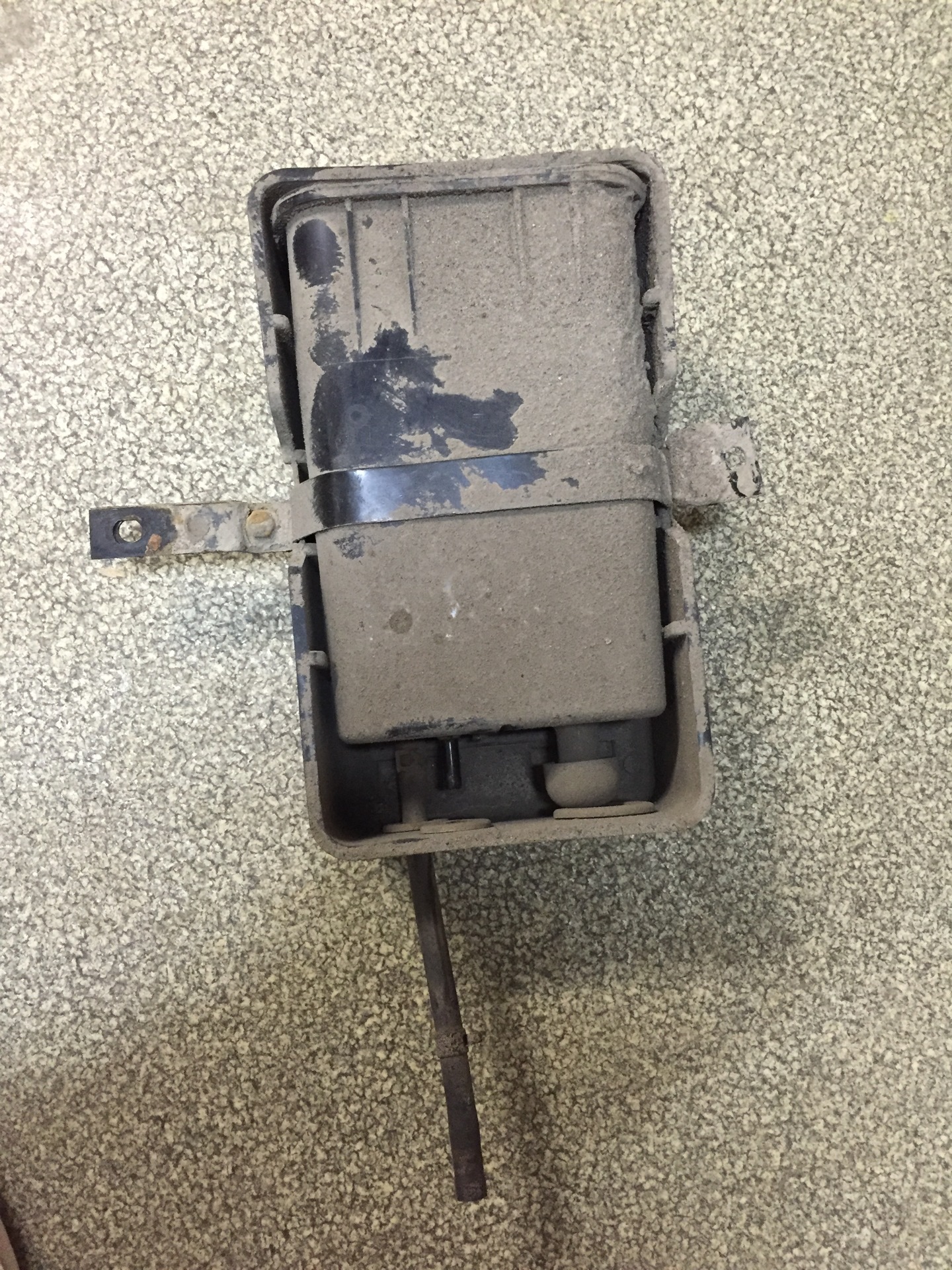 Адсорбер hyundai sonata 2. Клапан адсорбера соната 2. Адсорбер соната тагаз 2. Соната 3 абсорбер. Адсорбер соната тагаз.