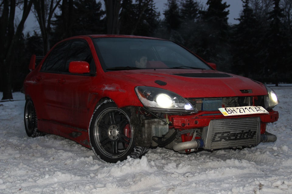 Полный бак полный привод. Mitsubishi Lancer 9 полный привод. Лансер 10 2.0 полный привод. Митсубиси Лансер полноприводный. Митсубиси Лансер полный привод.