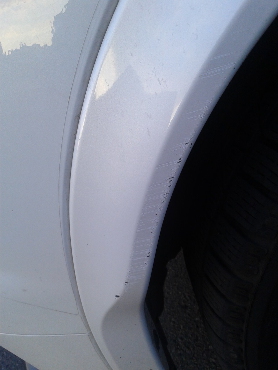 притерли на парковке =( — Nissan Juke (1G), 1,6 л, 2014 года | ДТП | DRIVE2