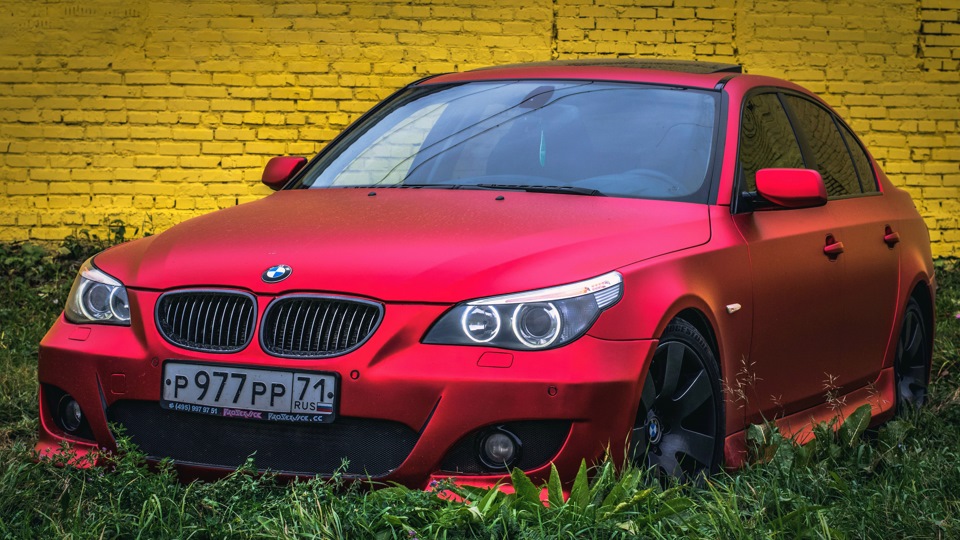 Bmw 5 series e60. BMW 5 e60. BMW 5 Series e60 красная. БМВ м5 е60.