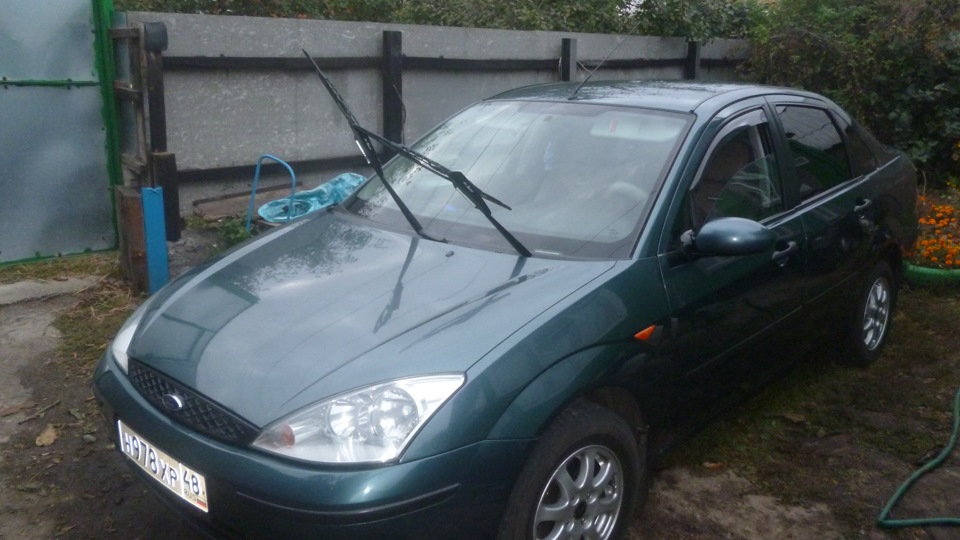 Ford Focus I Sedan 1.8 бензиновый 2002 | Серо - зеленый металлик на DRIVE2