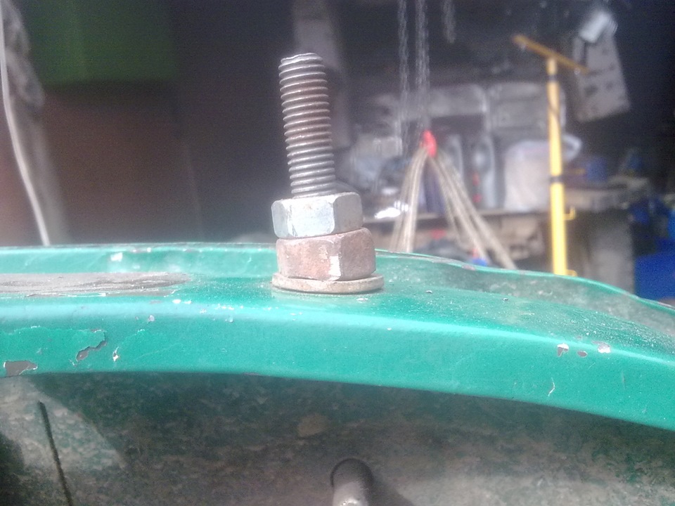 16.05.2014 Лямбда зонд, закрепил хомуты на патрубках, капот на болтах ...