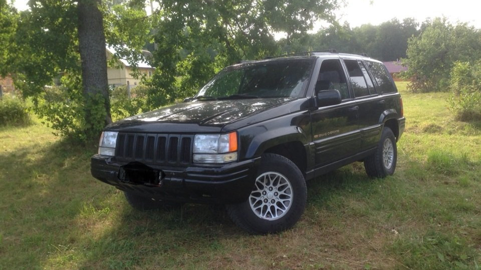 Jeep Grand Cherokee черный тонированный