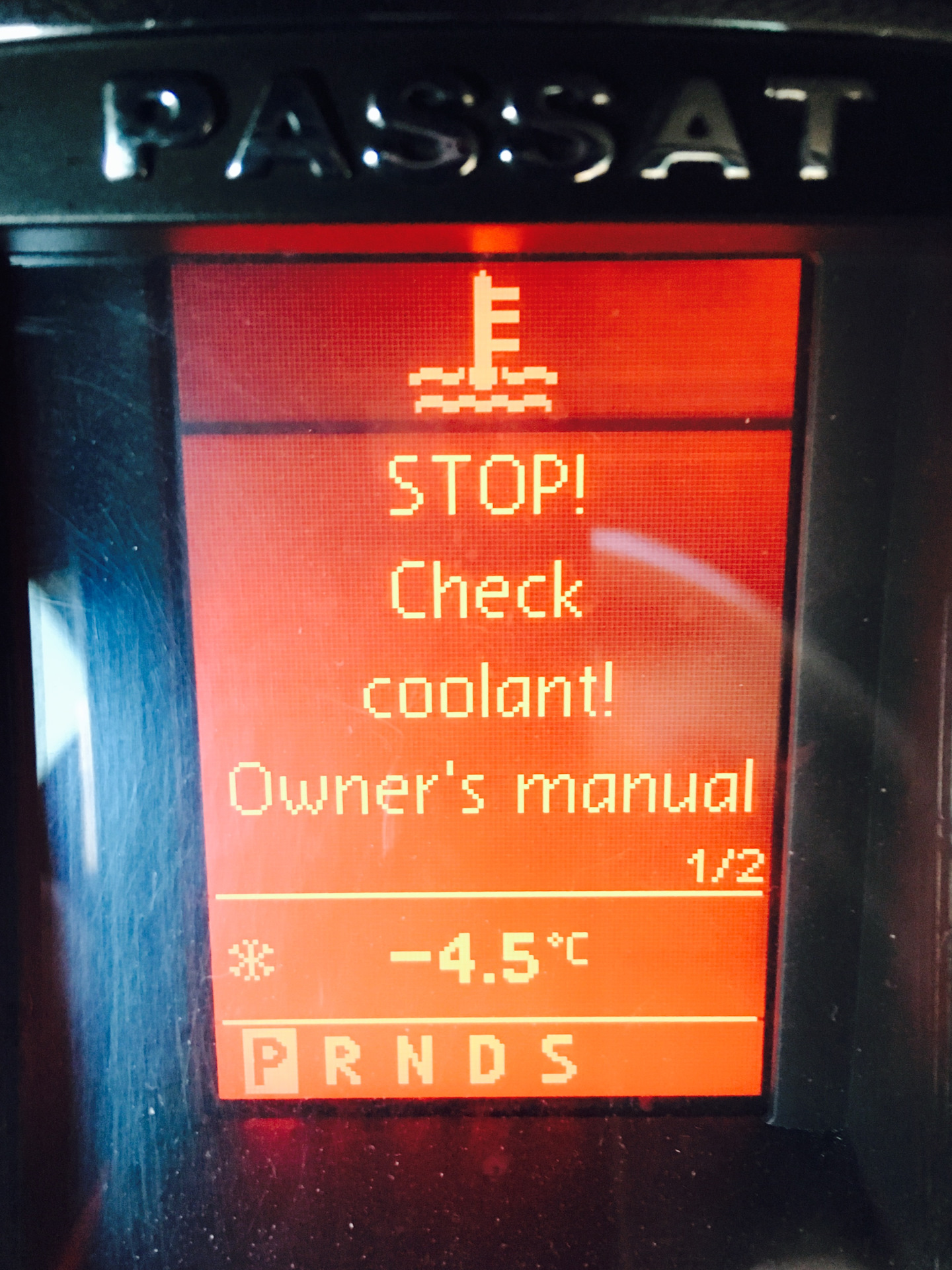 Coolant перевод на русский. Stop! Check Coolant, owner's manual!". Check Coolant Level owner manual Golf 5. Coolant check Level. Check Coolant owners manual.