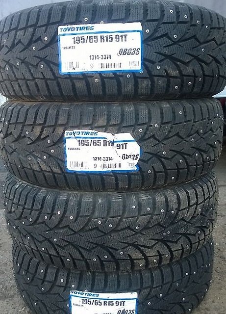 зимняя резина 195/65 R15 Toyo Observe G3-Ice — Toyota Voxy (1G), 2 л ...