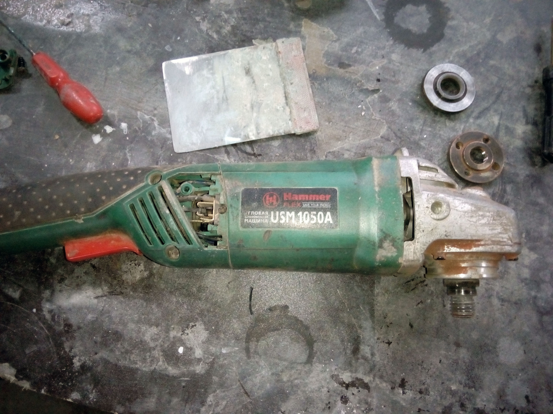 Болгарка название инструмента. Руны защита от подселенцев. Став болгарка. Ушм forte eg 10-125, 950 вт, 125 мм. Болгарка искры.