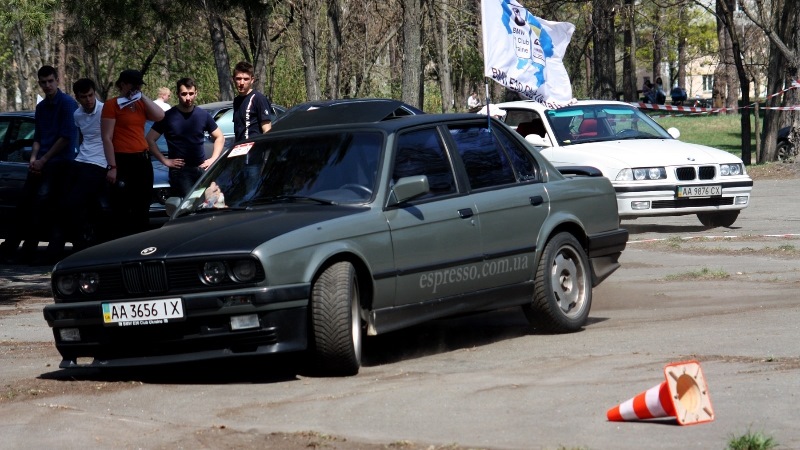 купить крылья на bmw e30 318 i